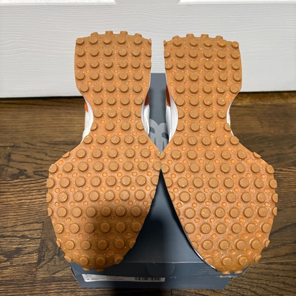 New Balance Cream and Orange Sneakers - Picture 7 of 9